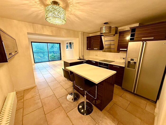 2 Bedroom Property To Rent In Handsworth Road, Sheffield, S13