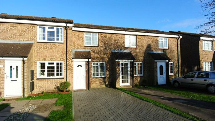 2 Bedroom Terraced House To Rent In Hazelbank Road, Chertsey, KT16