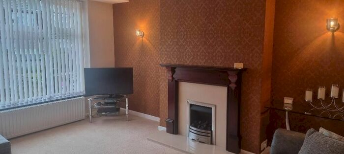 3 Bedroom Semi-Detached House To Rent In Craigiebuckler Drive, Hazlehead, Aberdeen, AB15