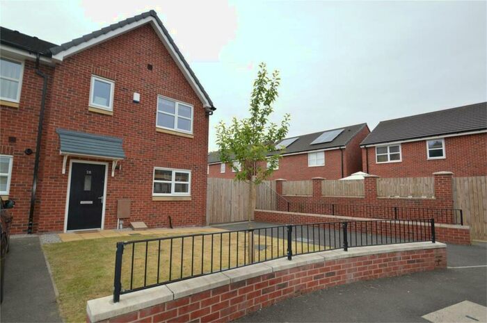 3 Bedroom House To Rent In Marsworth Close, M23