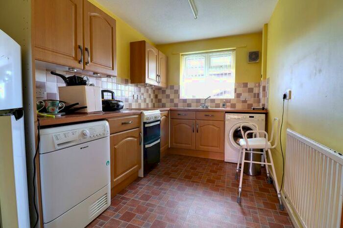 2 Bedroom Bungalow For Sale In Lilleshall Way, Western Downs, Staffordshire, ST17