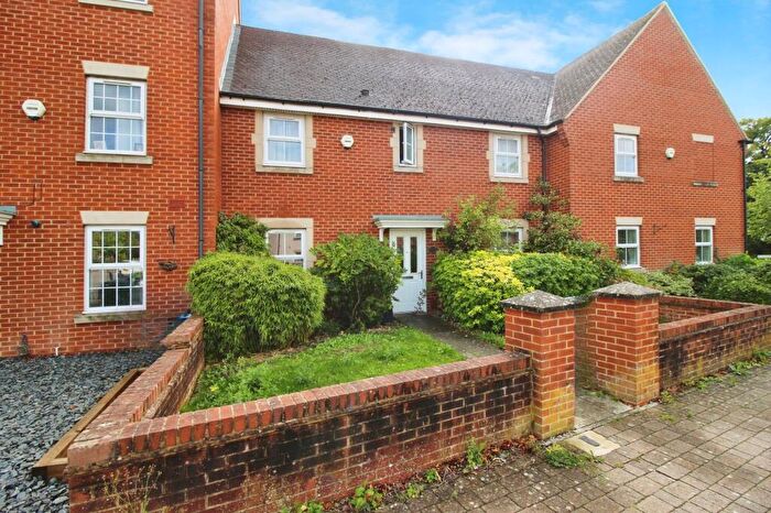 4 Bedroom Terraced House To Rent In Thursday Street, Swindon, SN25