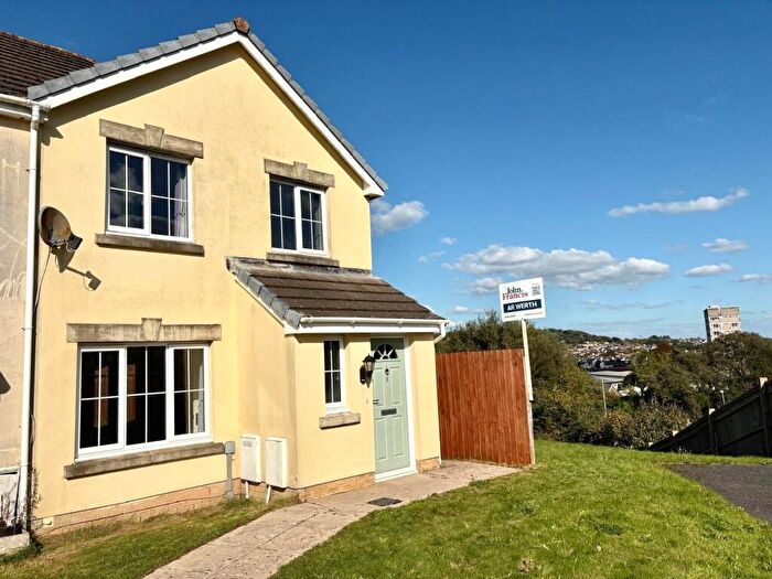 3 Bedroom Semi Detached House For Sale In Allt Y Gog, Carmarthen, Carmarthenshire, SA31