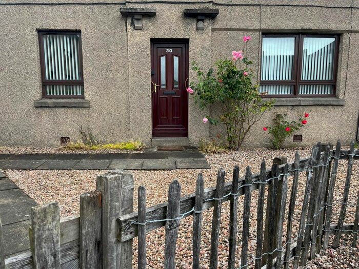 2 Bedroom Flat To Rent In Cardross Road, Broxburn, EH52