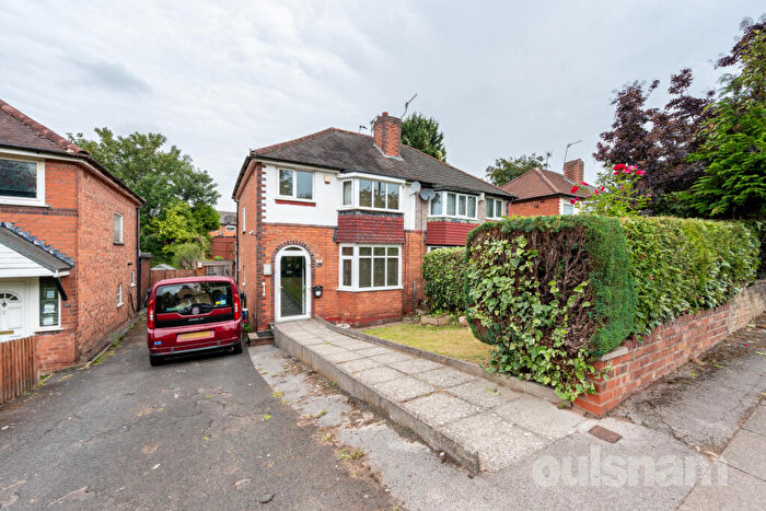 3 Bedroom Semi-Detached House For Sale In Bristol Road South, Northfield, Birmingham, West Midlands, B31