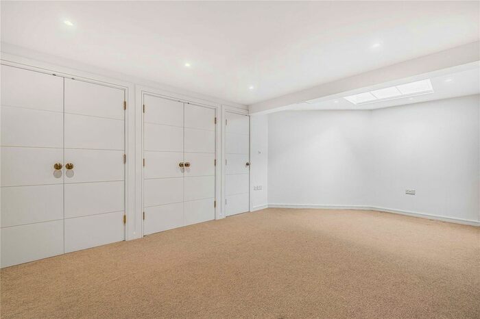 2 Bedroom End Of Terrace House To Rent In Elm Grove, Wimbledon, SW19