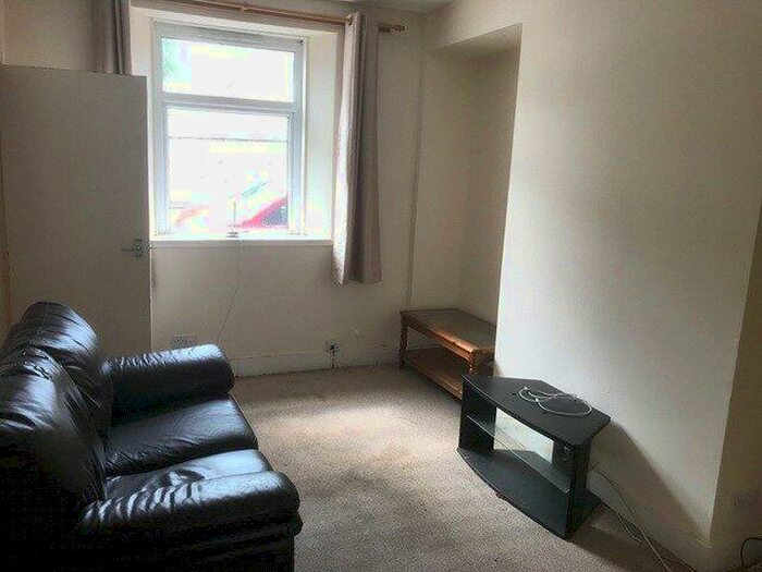 1 Bedroom Flat To Rent In Abbey Road, Torry, Aberdeen, AB11