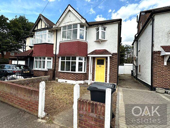 3 Bedroom Semi-Detached House To Rent In Highland Avenue, Loughton, IG10