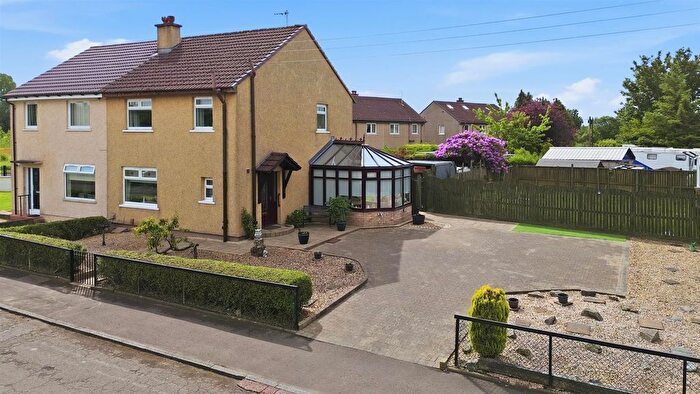 3 Bedroom Semi-Detached House For Sale In Strauss Avenue, Clydebank, G81