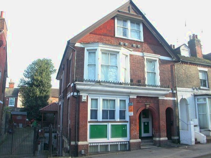 Studio To Rent In Mersea Road, Colchester, CO2