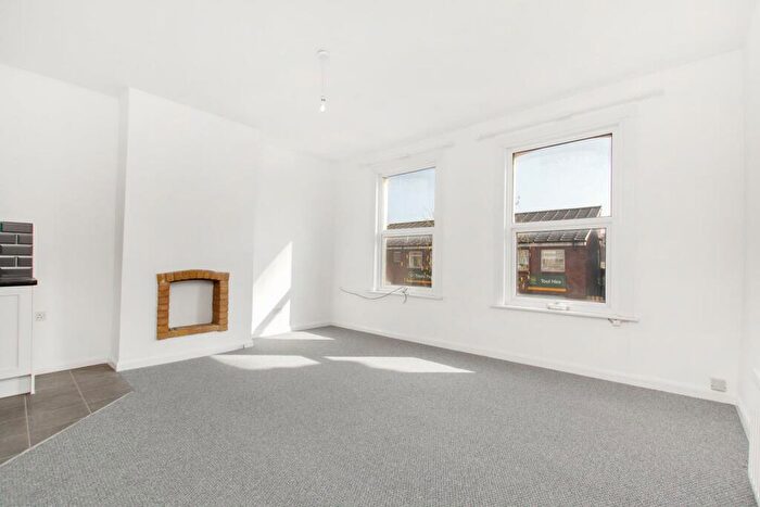 1 Bedroom Flat To Rent In Norwood High Street, West Norwood, SE27