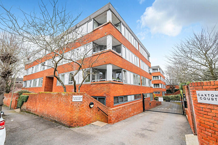 2 Bedroom Apartment To Rent In St. Marks Road, Henley-on-Thames, Oxfordshire, RG9