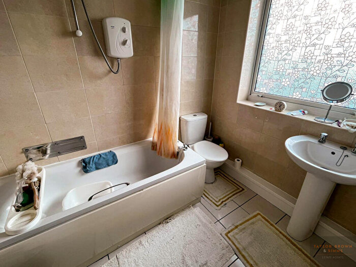 3 Bedroom Detached House For Sale In Breach Road, Heanor, Derbyshire, DE75