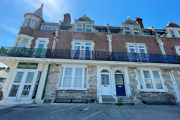 2 Bedroom Maisonette To Rent In Swanage, BH19