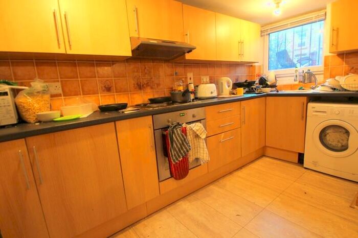 4 Bedroom Terraced House To Rent In Royal Park Avenue, Hyde Park, Leeds, LS6