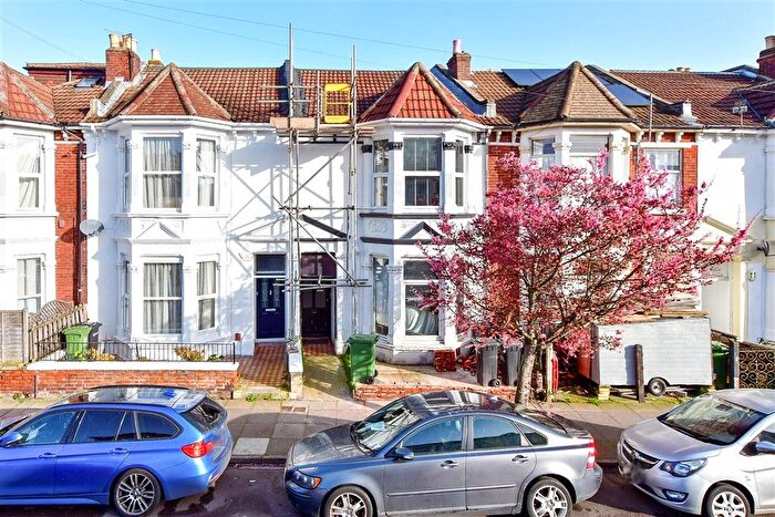 2 Bedroom Flat For Sale In Derby Road, Portsmouth, Hampshire, PO2