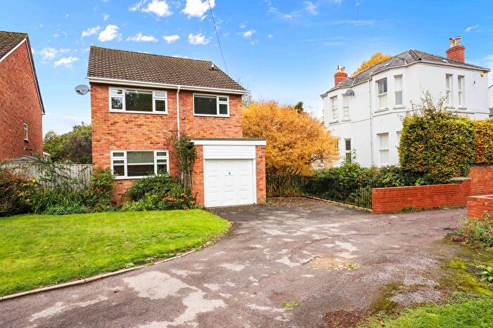 4 Bedroom Detached House For Sale In Brookway Road, Charlton Kings, Cheltenham, GL53