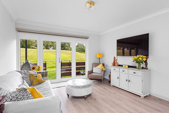 2 Bedroom Flat For Sale In / West Craigs Crescent, Edinburgh, EH12
