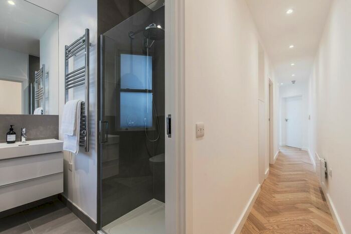 2 Bedroom Flat To Rent In Avenue House, Allitsen Road, NW8