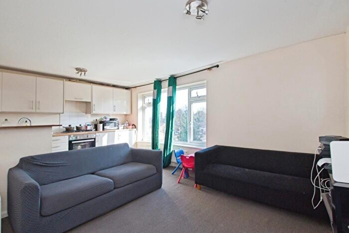 2 Bedroom Flat To Rent In Bexley Road, Erith, DA8