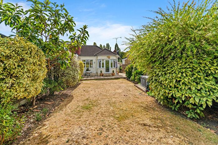 2 Bedroom Semi-detached House For Sale In Gaston Bridge Road, Shepperton, TW17