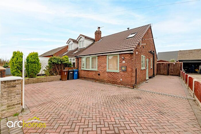 2 Bedroom Semi-Detached Bungalow For Sale In Conway Road, Hindley Green, Wigan, WN2