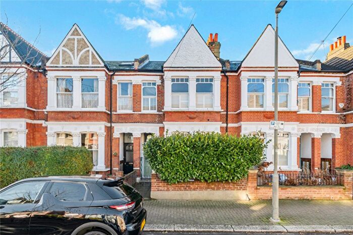 3 Bedroom Terraced House To Rent In Moring Road, London, SW17