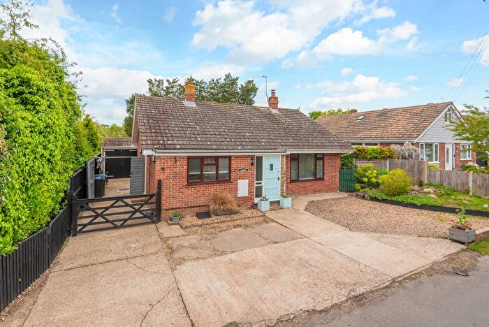 3 Bedroom Detached Bungalow For Sale In School Lane, Stourmouth, CT3