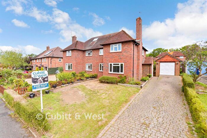 3 Bedroom Semi-Detached House For Sale In Thistley Lane, Cranleigh, Surrey, GU6
