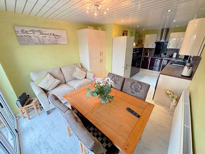 2 Bedroom Detached Bungalow For Sale In Fleetwood Road, Fleetwood, FY7