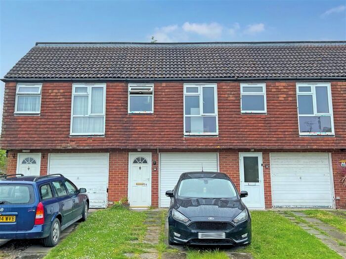 1 Bedroom Terraced House For Sale In Challoners, Horsted Keynes, Haywards Heath, RH17