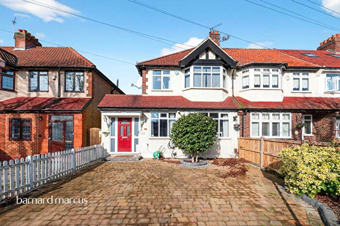 3 Bedroom End Of Terrace House For Sale In Caldbeck Avenue, Worcester Park, KT4