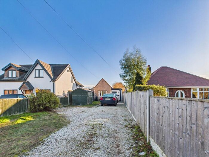 2 Bedroom Detached Bungalow For Sale In Retford Road, Boughton, Newark, NG22