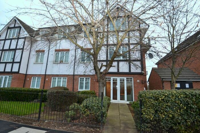2 Bedroom Flat To Rent In Great North Way, London, NW4