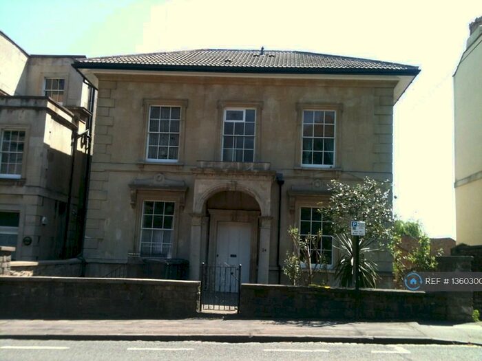 1 Bedroom Flat To Rent In Cotham Road, Bristol, BS6