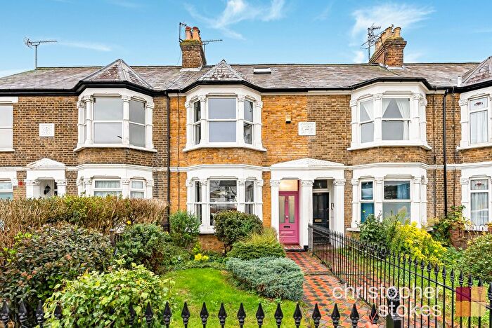 4 Bedroom Terraced House For Sale In Turners Hill, Cheshunt, Hertfordshire, EN8