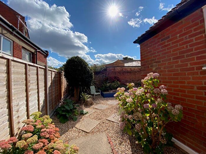 2 Bedroom Flat For Sale In Crabton Close Road, Boscombe, Bournemouth, BH5