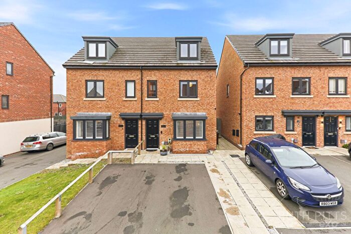 3 Bedroom Semi Detached House For Sale In Colliery Drive, Hemsworth, WF9