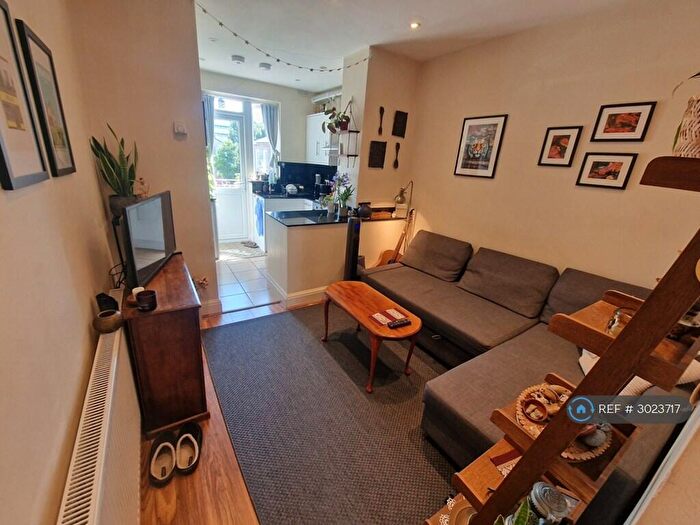 1 Bedroom Flat To Rent In Finsbury Park, London, N4