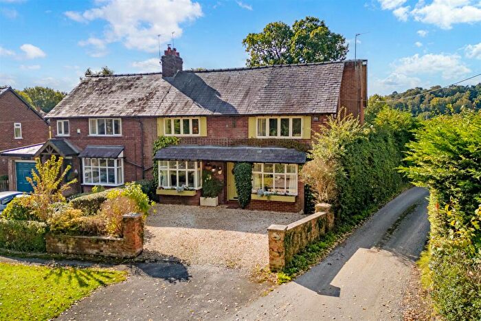 4 Bedroom Semi-Detached House For Sale In Oak Road, Mottram St Andrew, SK10