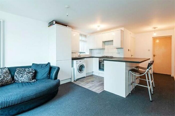 1 Bedroom Flat For Sale In Vicarage Road, London, E10