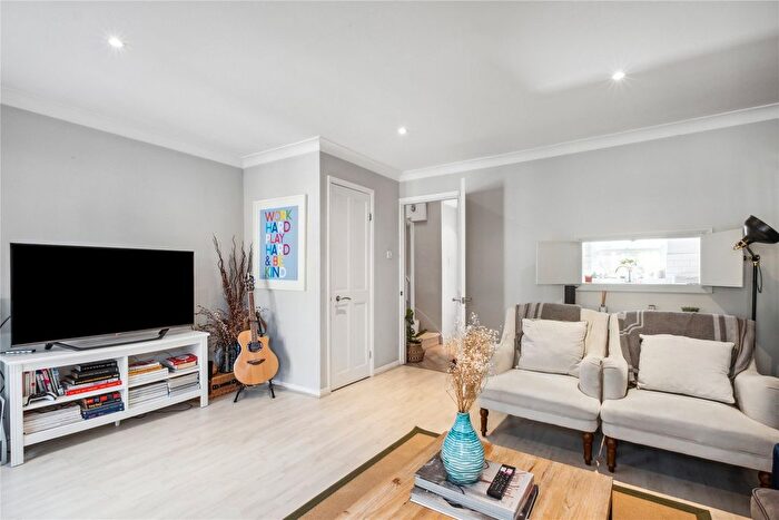 3 Bedroom Terraced House For Sale In Carmichael Mews, London, SW18