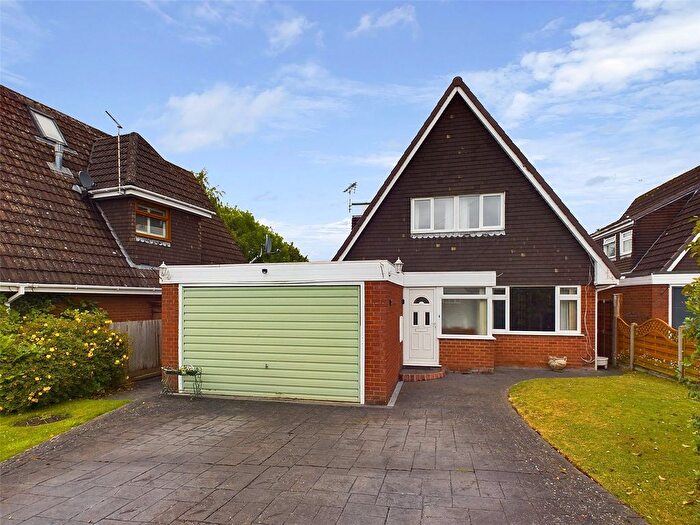 3 Bedroom Detached House For Sale In Post Office Lane, Fernhill Heath, Worcester, Worcestershire, WR3