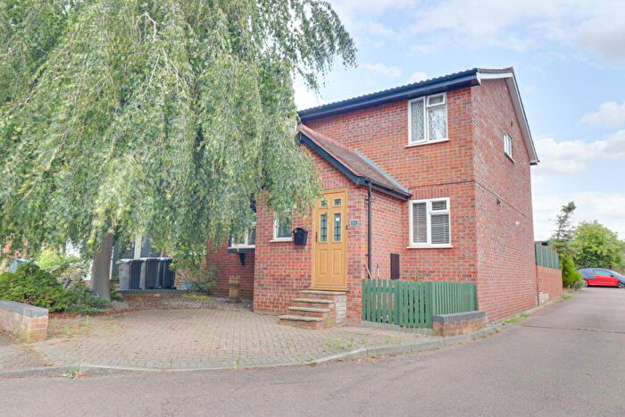 4 Bedroom End Of Terrace House For Sale In Ladywell Prospect, Sawbridgeworth, CM21