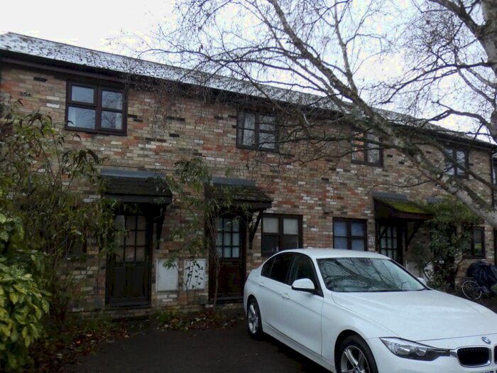 2 Bedroom Property To Rent In Kerridge Close, Cambridge, CB1