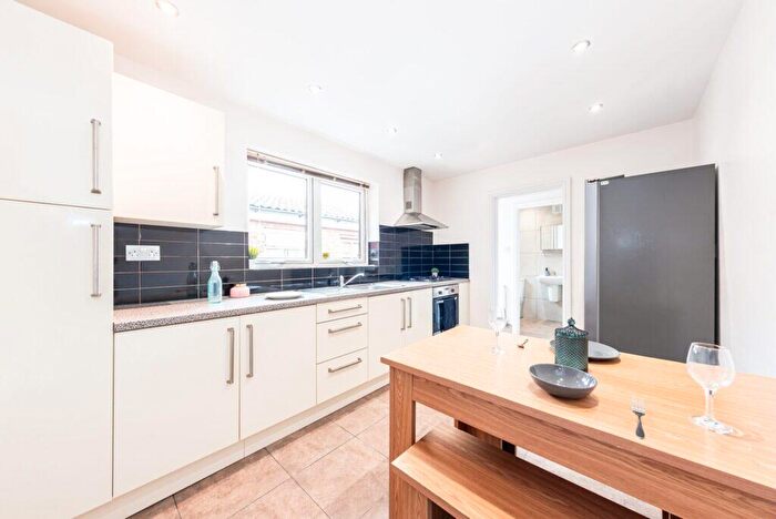 4 Bedroom Terraced House To Rent In Gaul Street, Leicester, LE3