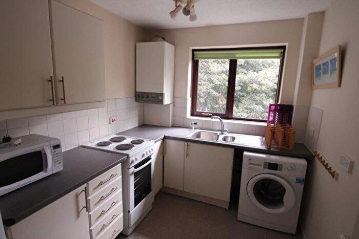 2 Bedroom Flat To Rent In Stanley Road, Leicester, LE2