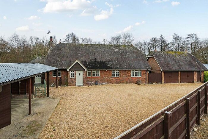 4 Bedroom Detached House To Rent In Stuckton, Fordingbridge, SP6