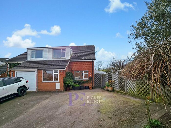 3 Bedroom Semi-Detached House For Sale In Barwell Road, Kirkby Mallory, LE9