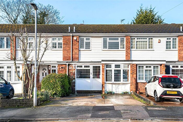 3 Bedroom Terraced House For Sale In Holme Park, Borehamwood, Hertfordshire, WD6